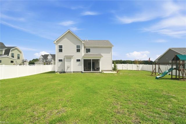 307 Arbormoor LN, Moyock, NC 27958