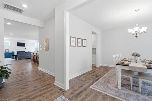 307 Arbormoor LN, Moyock, NC 27958