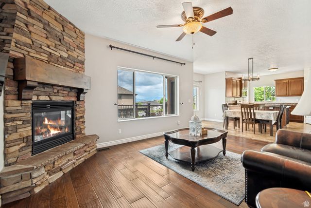 2568 S PALOMINO DR, Saratoga Springs, UT 84045