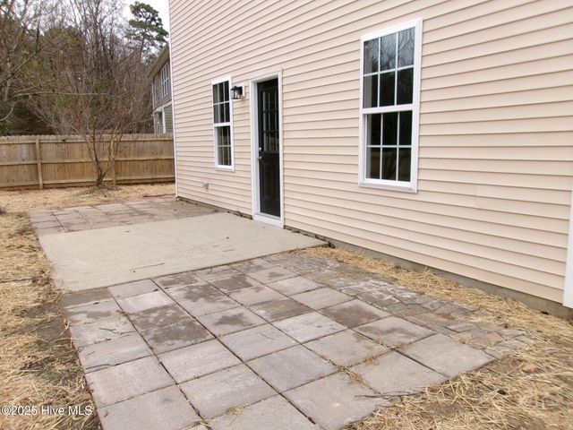 3909 Patriot Ridge Court, Raleigh, NC 27610