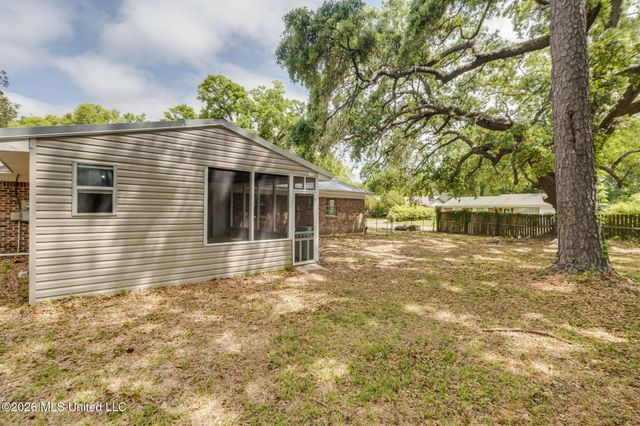 16201 Cervantes Court, Biloxi, MS 39532