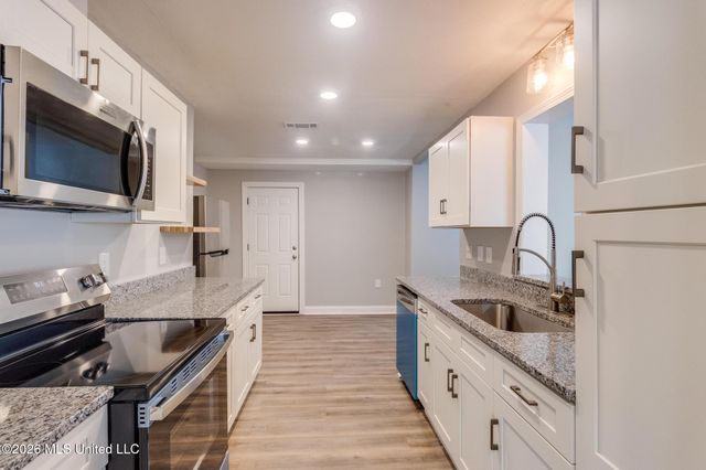 16201 Cervantes Court, Biloxi, MS 39532