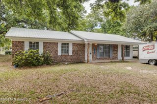 16201 Cervantes Court, Biloxi, MS 39532
