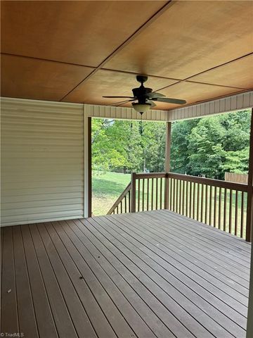 4108 Rock hill Road, Pfafftown, NC 27040