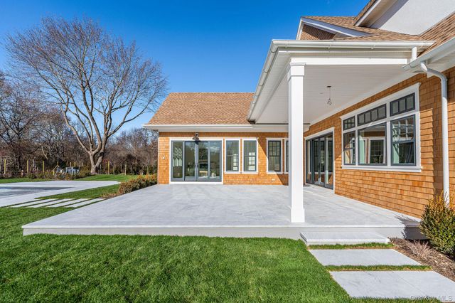 1815 Laurel Avenue, Southold, NY 11971