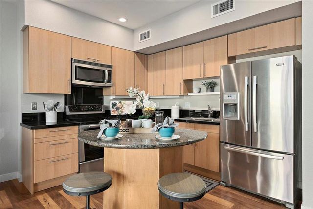 88 Bush Street 3158, San Jose, CA 95126