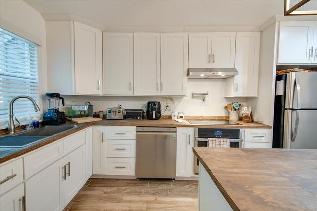 5215 SW 92ND COURT, Gainesville, FL 32608