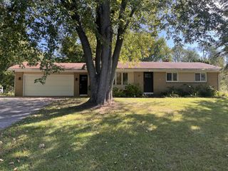 7864 Myers Lake Avenue, Rockford, MI 49341