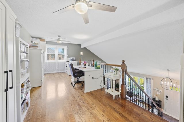10 Americana Court, Roselle, IL 60172