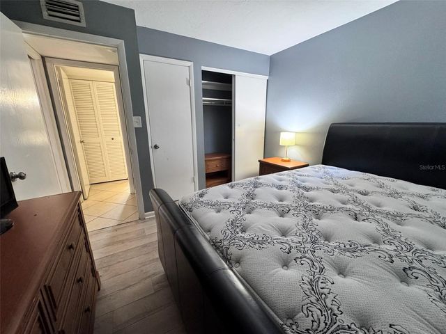 2763 WOODGATE LANE 204, Sarasota, FL 34231