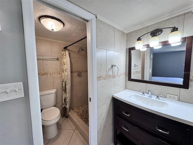 2763 WOODGATE LANE 204, Sarasota, FL 34231