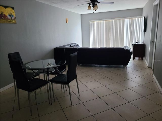 2763 WOODGATE LANE 204, Sarasota, FL 34231