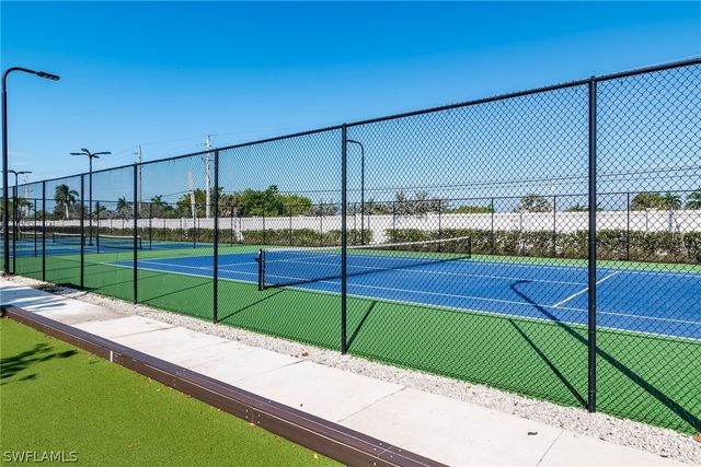 1035 Enbrook LOOP, Naples, FL 34114