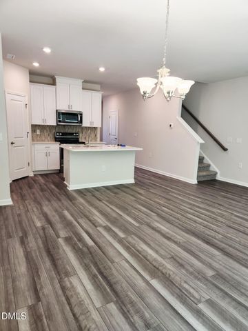 250 Brook Farm Lane, Fuquay Varina, NC 27526