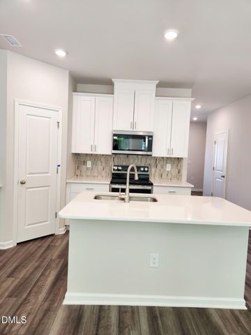 250 Brook Farm Lane, Fuquay Varina, NC 27526