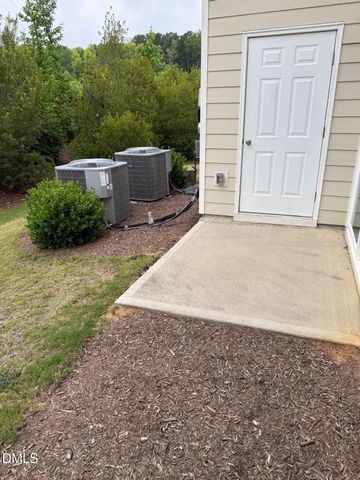250 Brook Farm Lane, Fuquay Varina, NC 27526