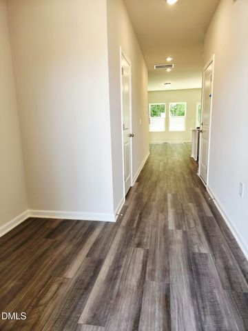 250 Brook Farm Lane, Fuquay Varina, NC 27526