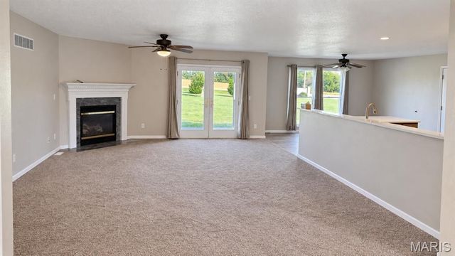 886 Whispering Hills Drive, Lebanon, IL 62254