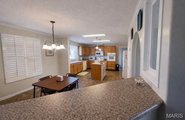 2977 Ripley Route A, Doniphan, MO 63935