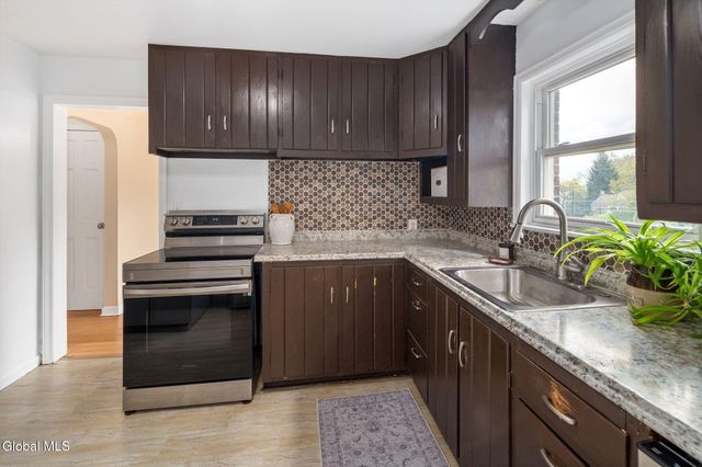 537 Columbia St Extension, Cohoes, NY 12047