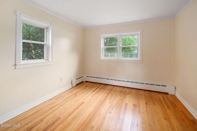 537 Columbia St Extension, Cohoes, NY 12047