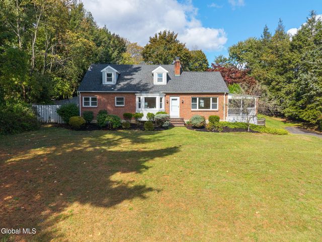 537 Columbia St Extension, Cohoes, NY 12047