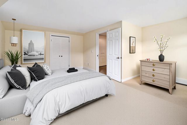 537 Columbia St Extension, Cohoes, NY 12047