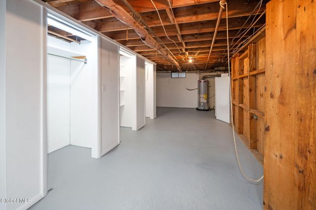 537 Columbia St Extension, Cohoes, NY 12047