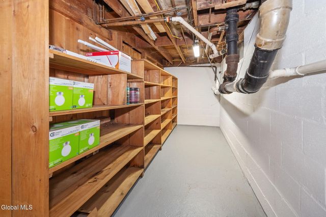 537 Columbia St Extension, Cohoes, NY 12047