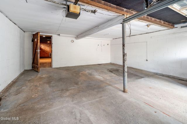 537 Columbia St Extension, Cohoes, NY 12047