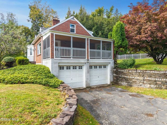 537 Columbia St Extension, Cohoes, NY 12047