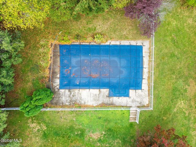 537 Columbia St Extension, Cohoes, NY 12047