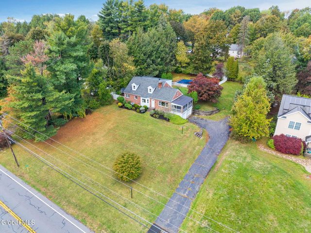 537 Columbia St Extension, Cohoes, NY 12047