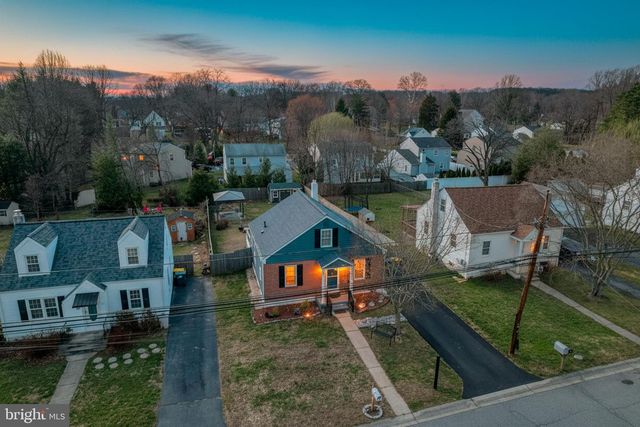 27 LAUREL AVE, Newark, DE 19711