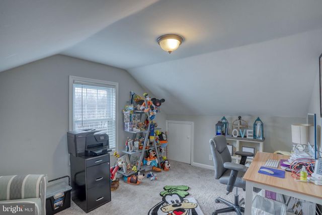 27 LAUREL AVE, Newark, DE 19711