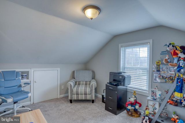 27 LAUREL AVE, Newark, DE 19711