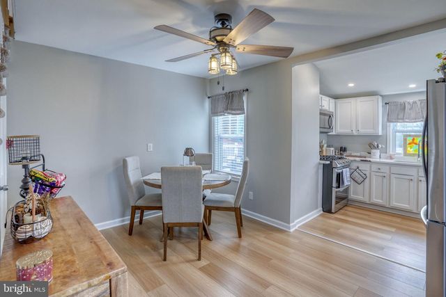 27 LAUREL AVE, Newark, DE 19711