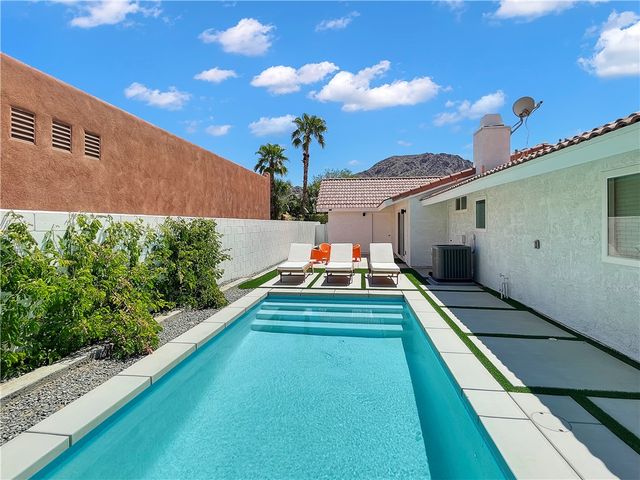 54905 Avenida Diaz, La Quinta, CA 92253