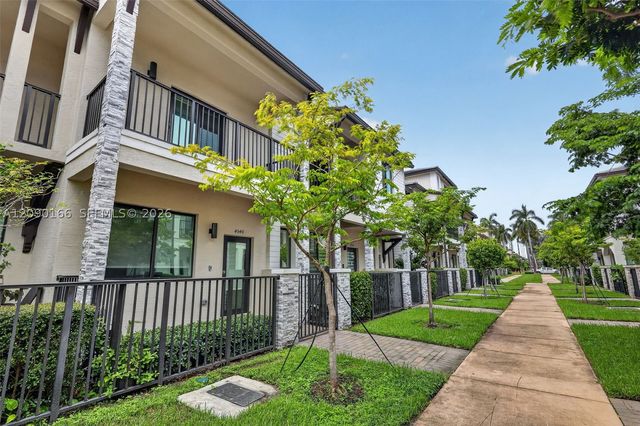 4540 NW 83rd Path, Doral, FL 33166