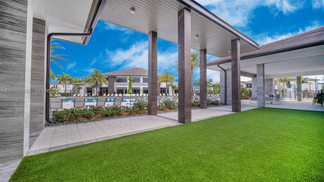 4540 NW 83rd Path, Doral, FL 33166