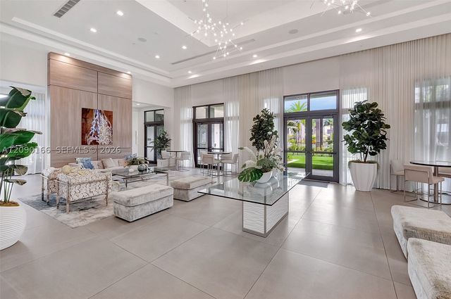 4540 NW 83rd Path, Doral, FL 33166