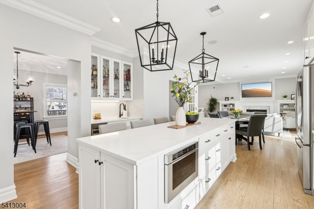 316 Orenda Cir, Westfield Town, NJ 07090