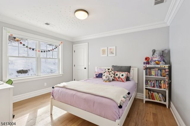 316 Orenda Cir, Westfield Town, NJ 07090