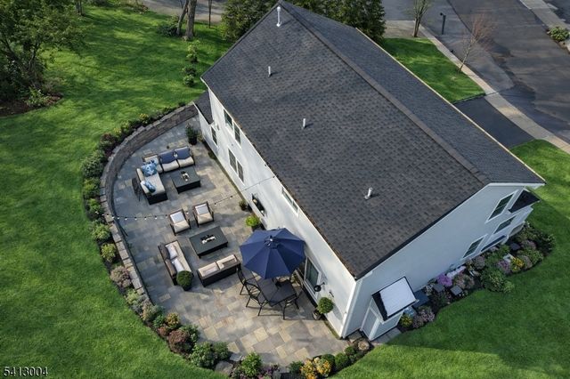 316 Orenda Cir, Westfield Town, NJ 07090