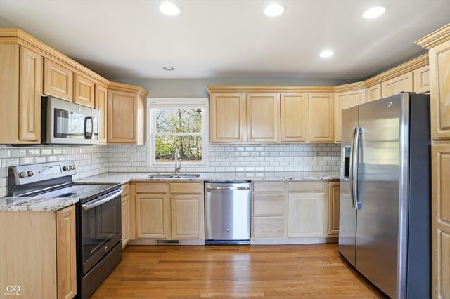 7026 Spring Mill Road, Indianapolis, IN 46260