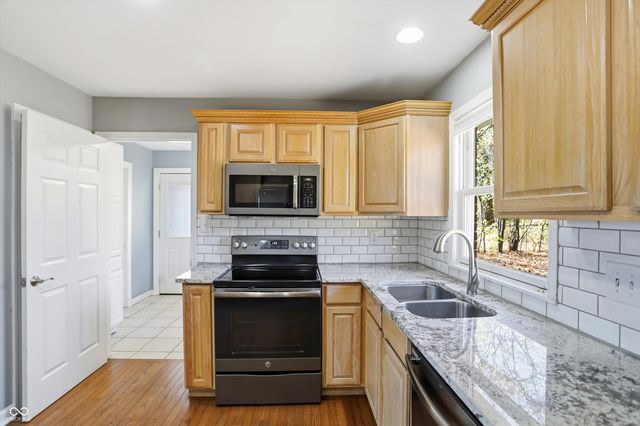 7026 Spring Mill Road, Indianapolis, IN 46260