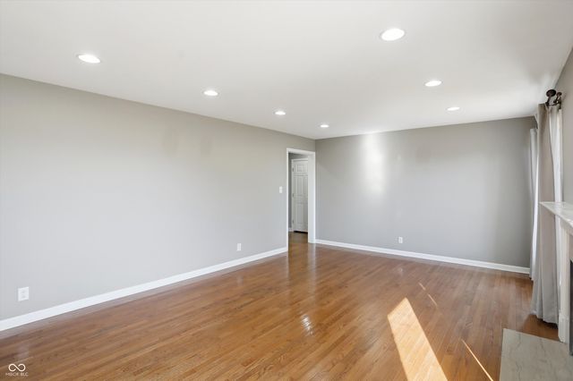 7026 Spring Mill Road, Indianapolis, IN 46260