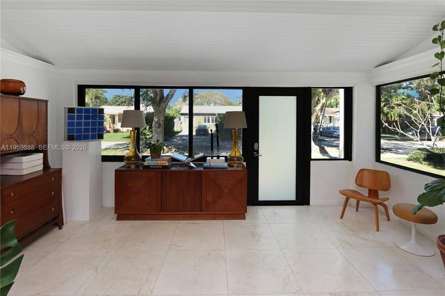 1516 Mayo St, Hollywood, FL 33020