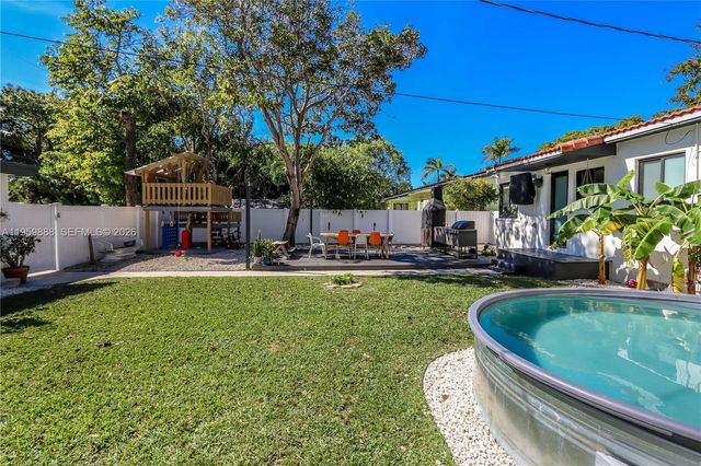 1516 Mayo St, Hollywood, FL 33020