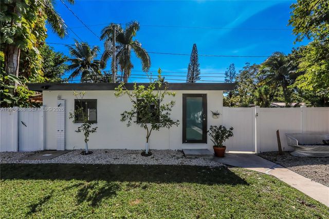 1516 Mayo St, Hollywood, FL 33020